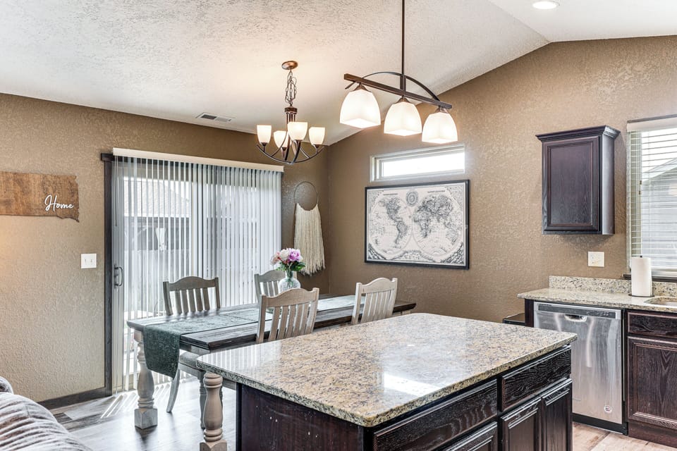 Dining Area | Dishware/Flatware Provided | Access to Patio