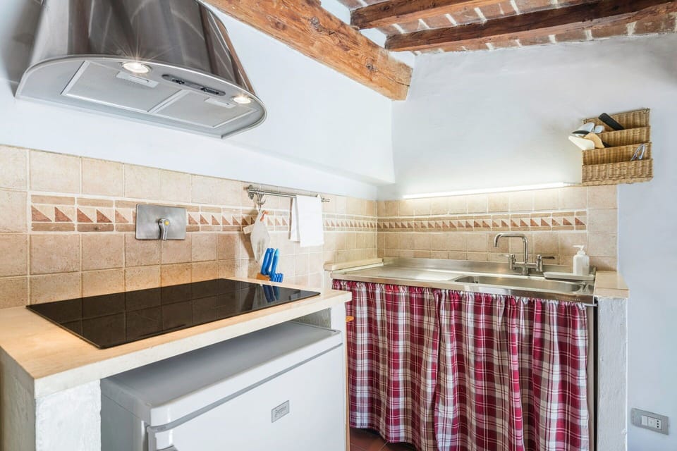 Autumn, Kitchen, Spring, Summer