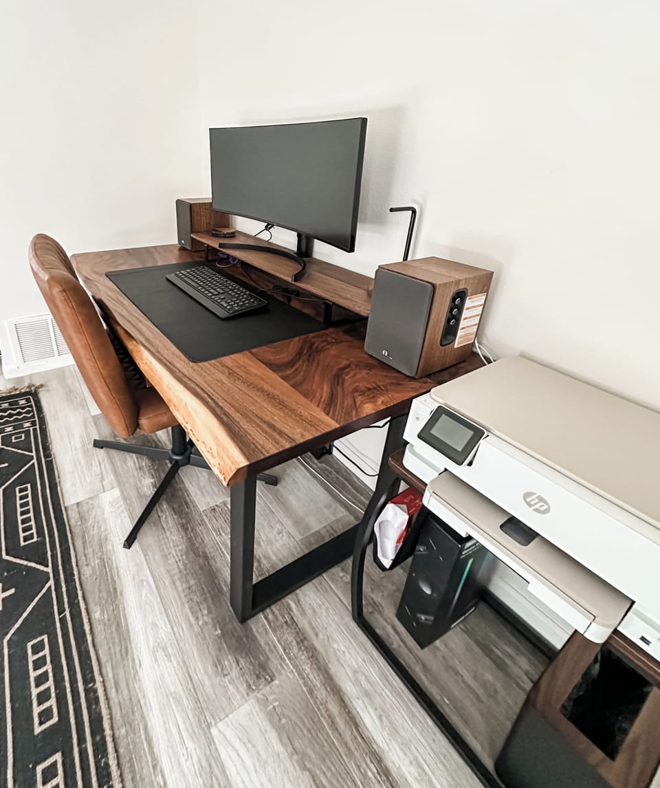 Bedroom 3/Office
Work station