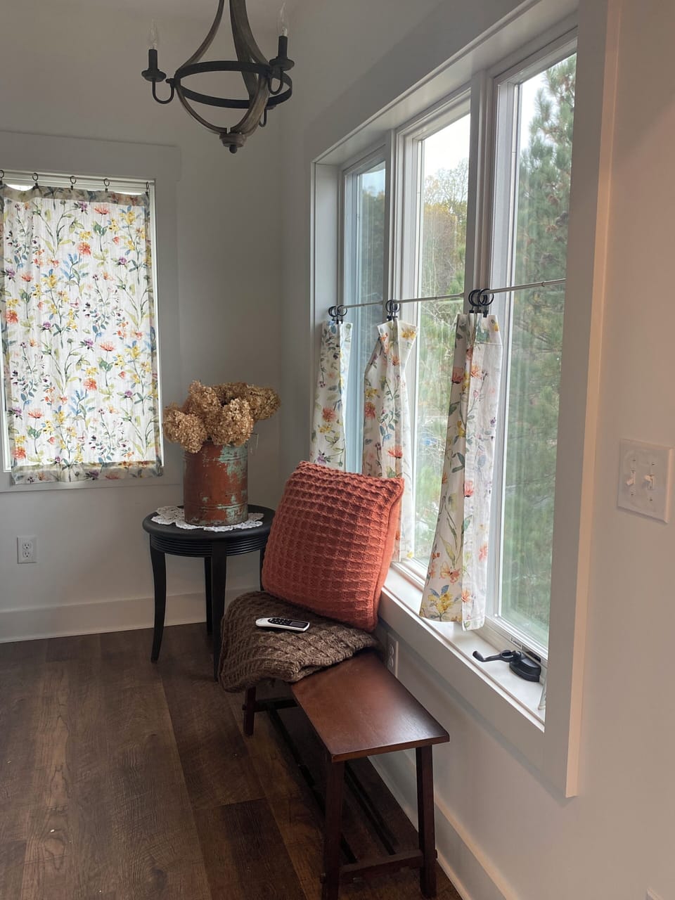 Upper level bedroom (King)