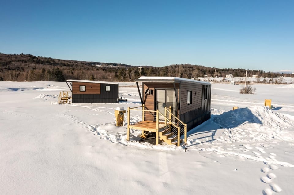 Scenic Tiny Home, Five Minutes to Stowe Main St! (3209)