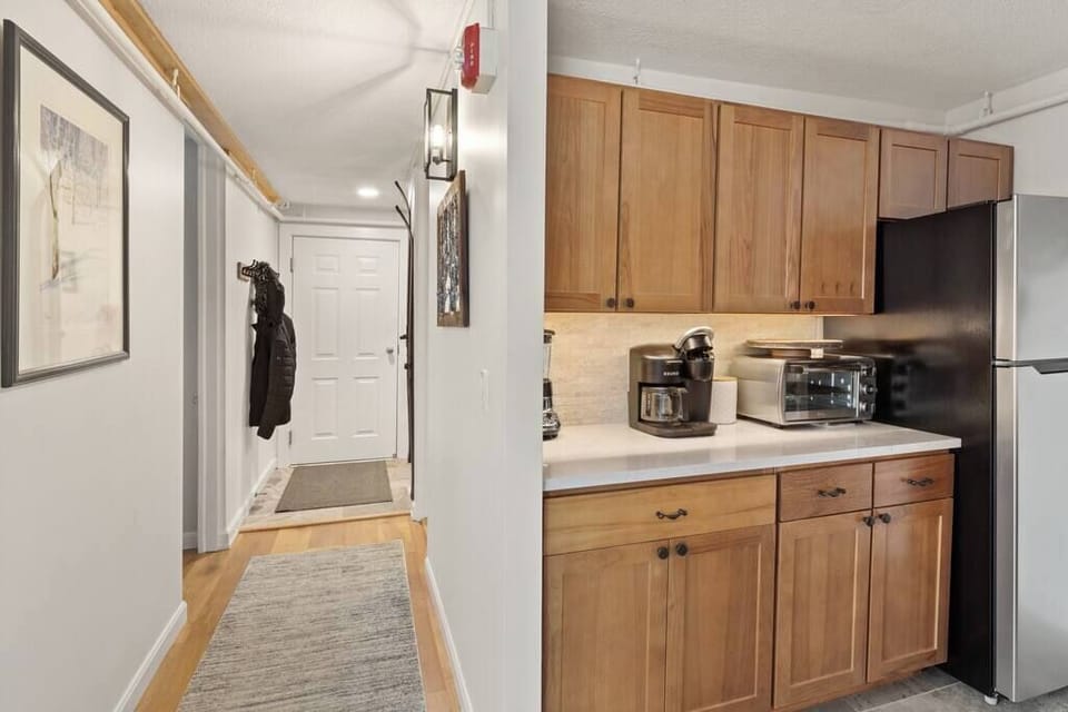 Stunning views of Stowe, two bedroom, location! (1026)