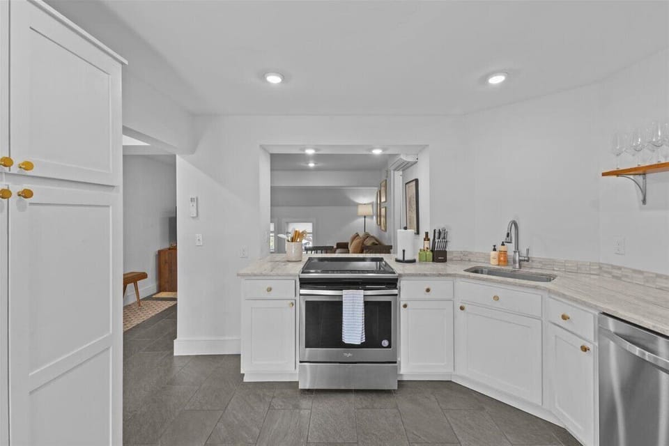 Renovated Historic Carriage House on Stowe Main St (6326)