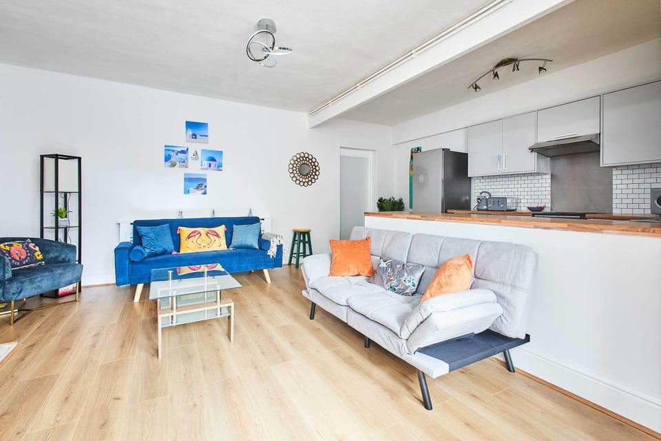 Trinity Road Apartment, Scarborough - Host & Stay