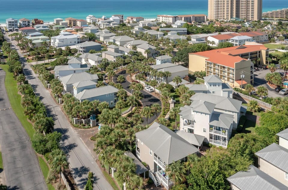 21-Gulfside-Cottages-neighborhood-drone