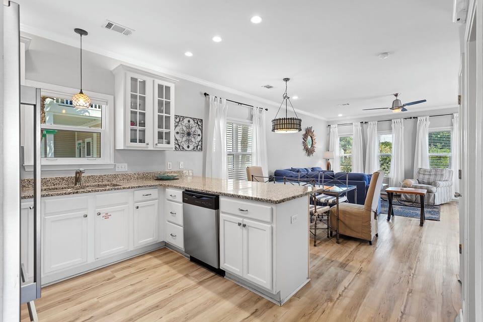 Sea Spray Cottage Kitchen Alt 2