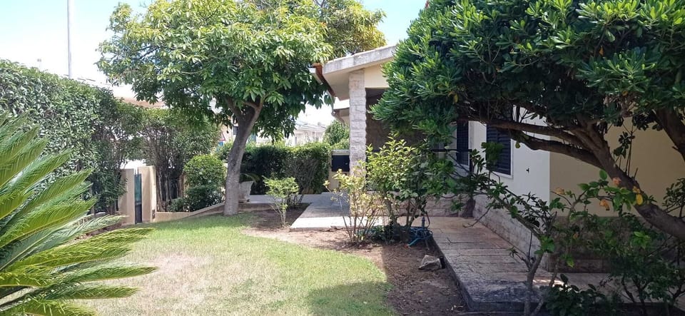 Entrada/jardim