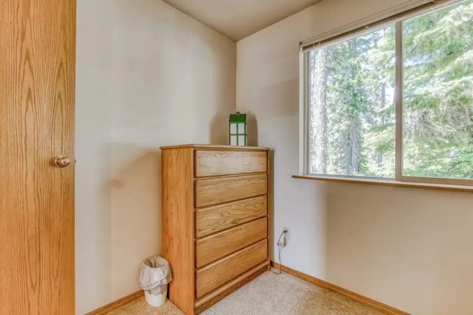 Bunk Bedroom