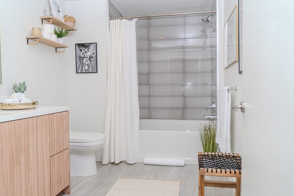 Spacious bathroom with all the essentials.