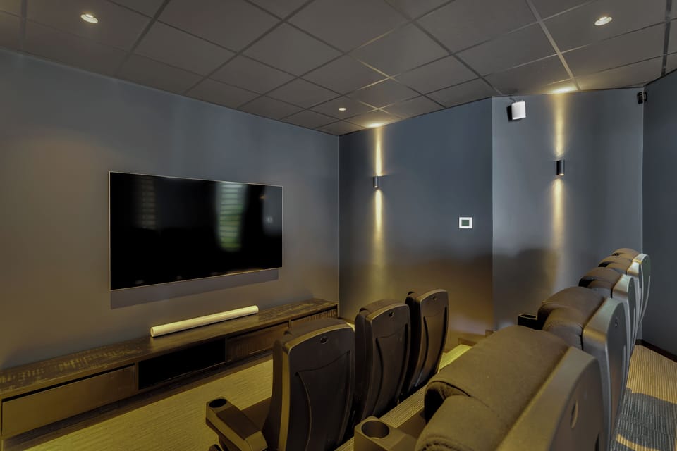 Villa Viteau - Enjoy your favourite movies and series in your private cinema