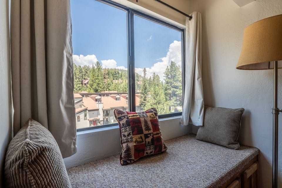 Reading Nook in Guest Bedroom