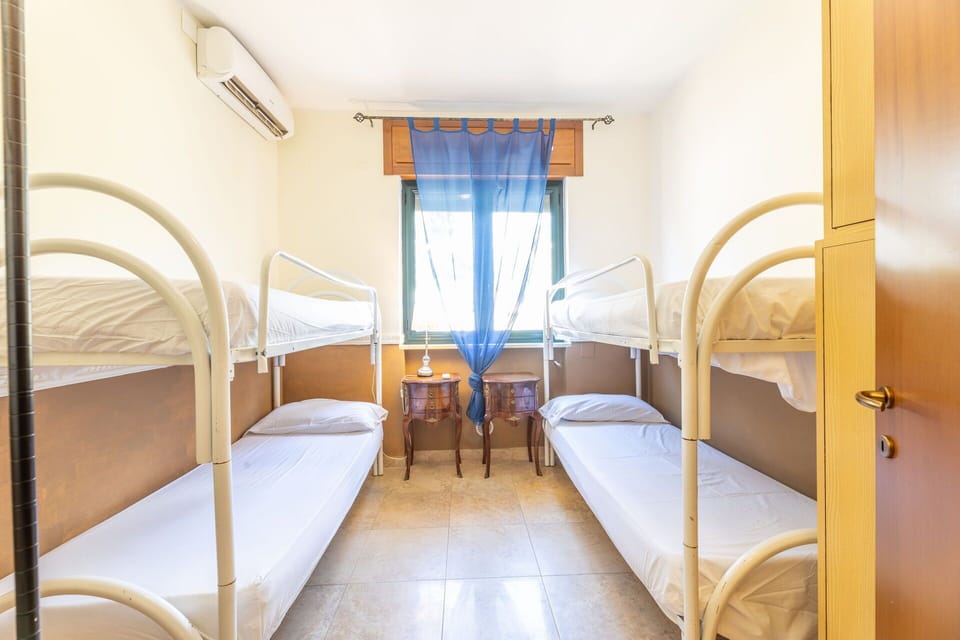 Autumn, Bedroom, Spring, Summer