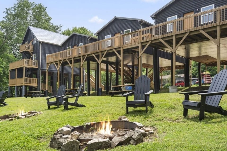 5 cabins, with a firepit for each, with a back deck overlooking the river. 