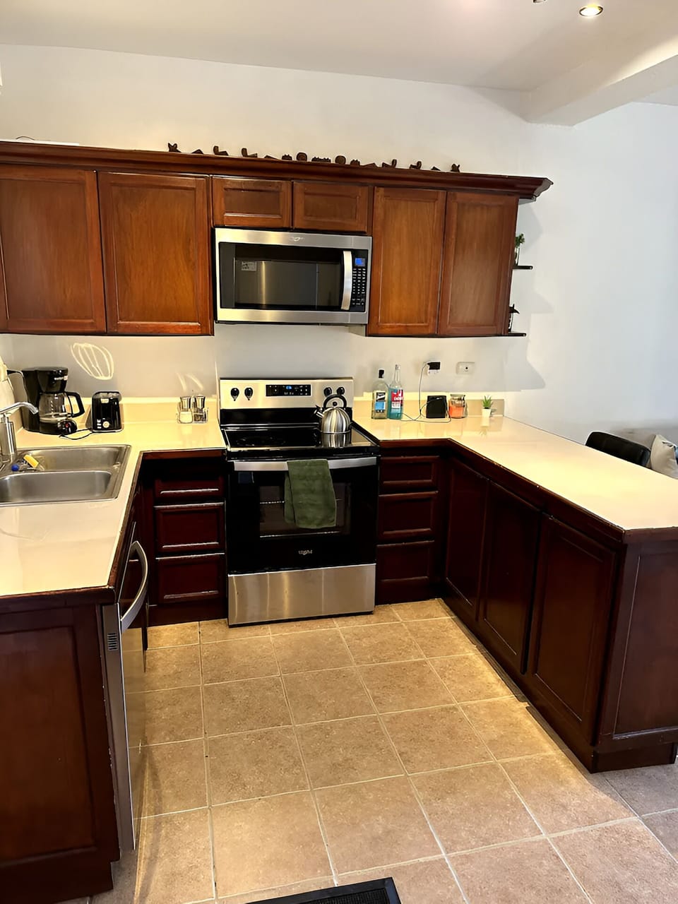 Full Kitchen
