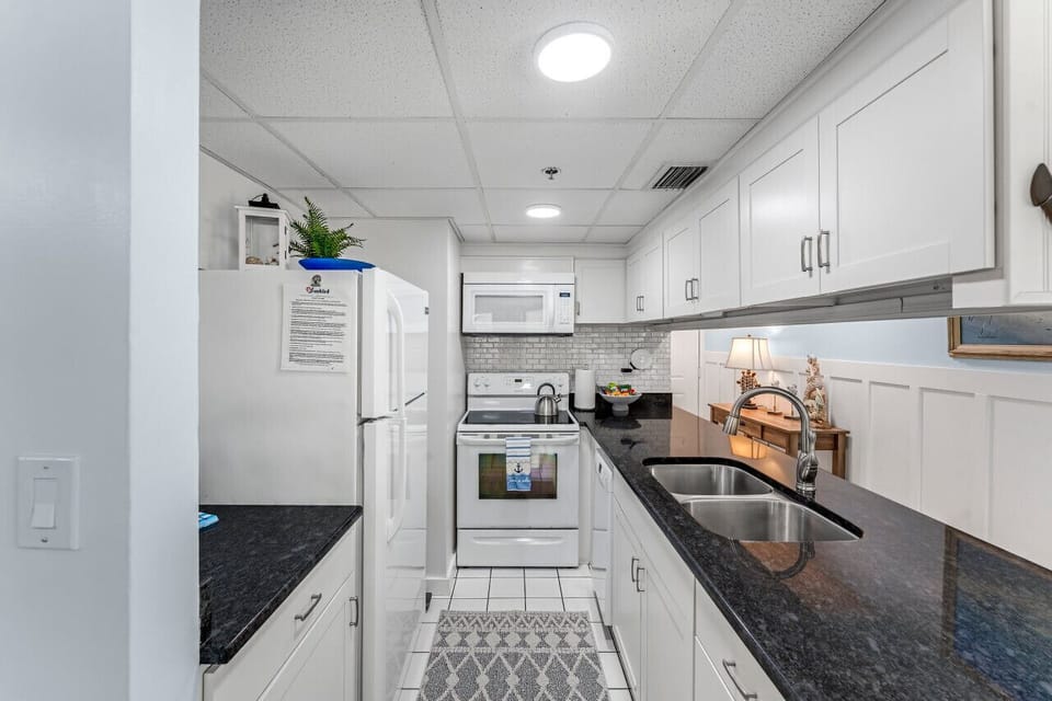 Well Equipped Kitchen!