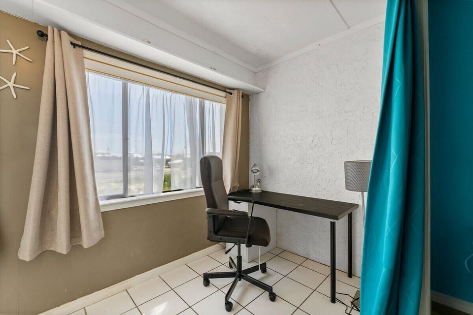 23-web-or-mls-8015-beach-dr