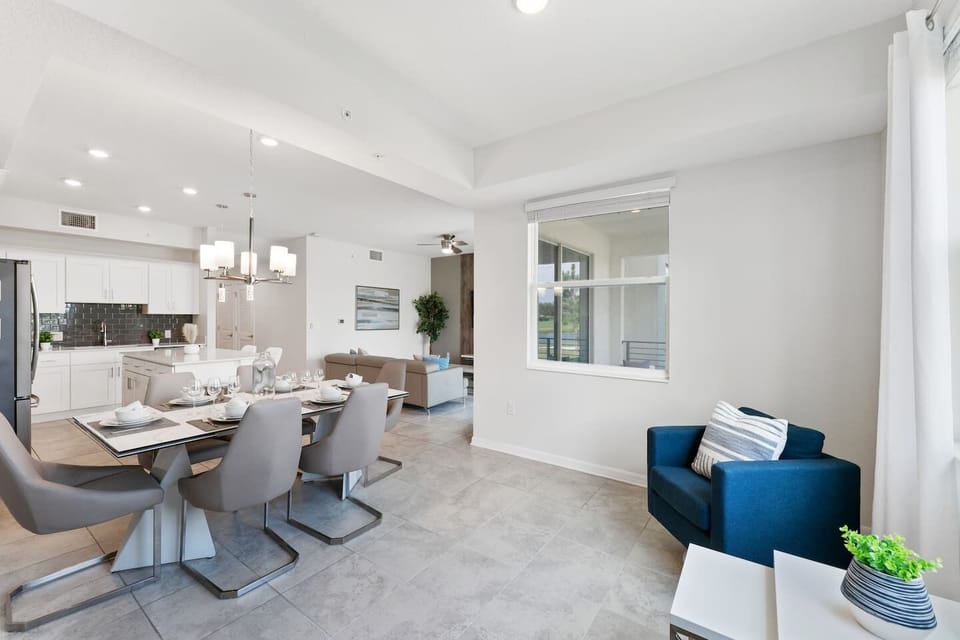Dining Room #Disney #Parks #kingdom #springs #StoreyLake #resort #Apartment #Vacation #Rental #waterpark #Kissimmee #Orlando #universal #citywalk