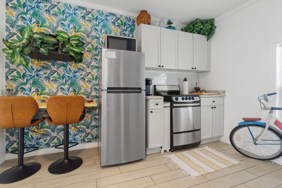 [Kitchen] Fully stocked & equipped kitchen with updated appliances. 