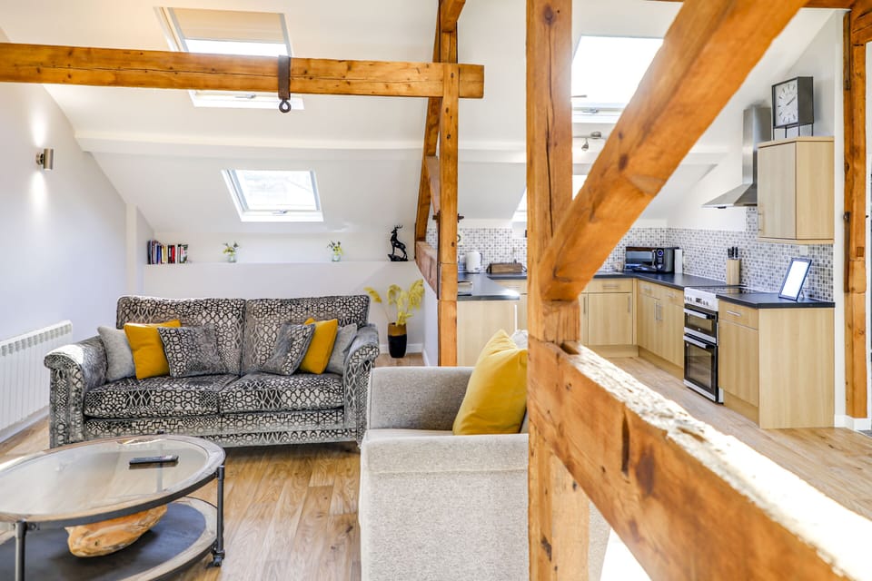 Living Room / Lounge