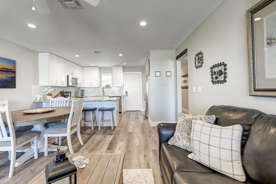 Living Room & Dining Area