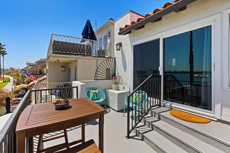Primary Balcony