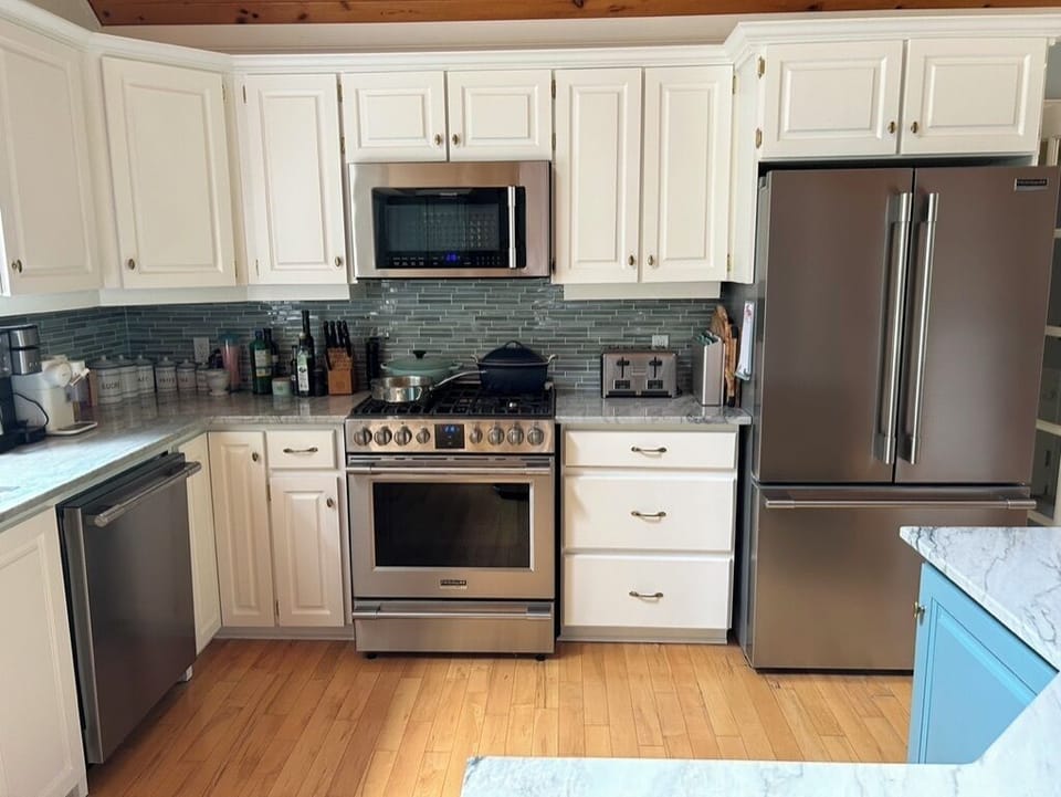 Modern Kitchen, All Appliances small and large