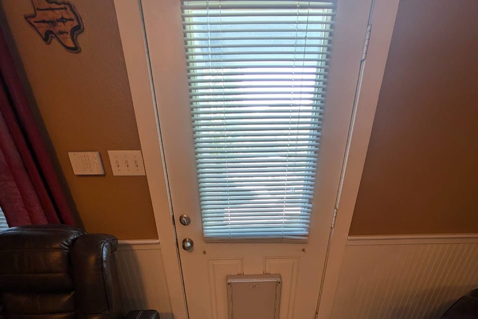 Pet door for easy access to the fenced yard