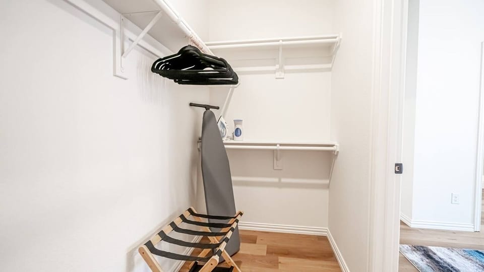 Large closet!
