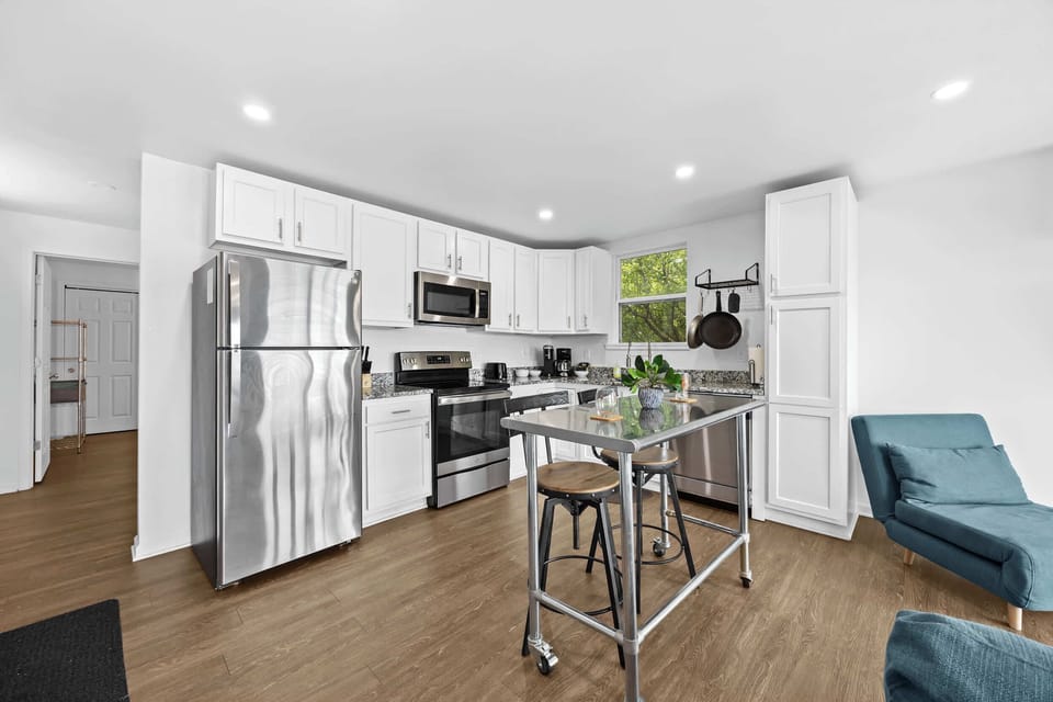 Kitchen: Enjoy cooking in our fully equipped kitchen with stainless appliances and ample natural light