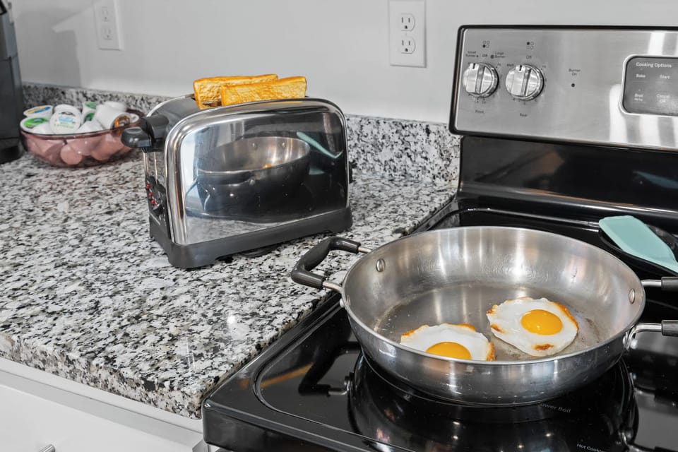 Kitchen: Enjoy cooking in our fully equipped kitchen with stainless appliances and ample natural light