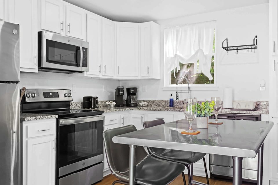 Kitchen: Enjoy cooking in our fully equipped kitchen with stainless appliances and ample natural light