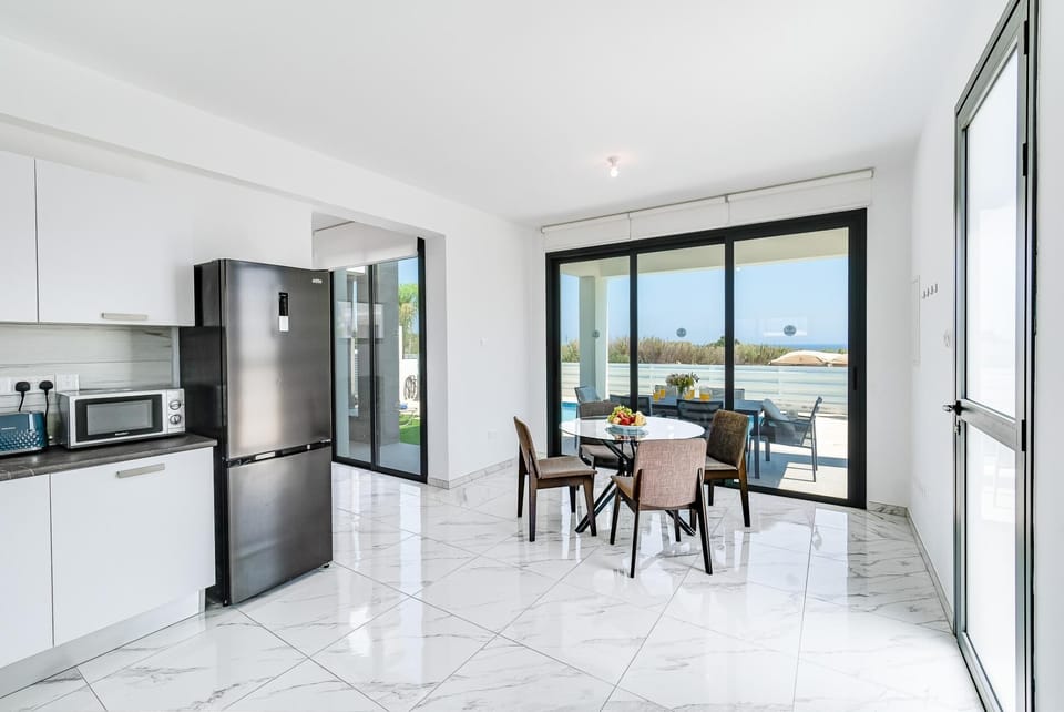 Villa Alassia 20 by Ezoria Villas (13980)