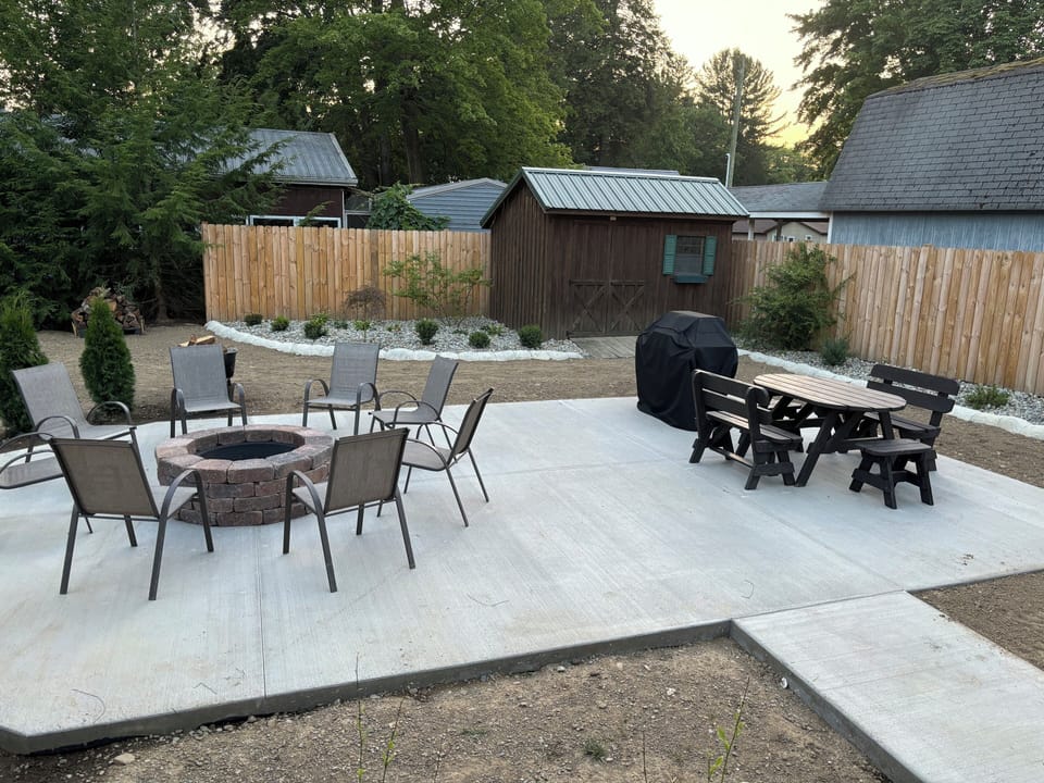 Fire pit and picnic area patio