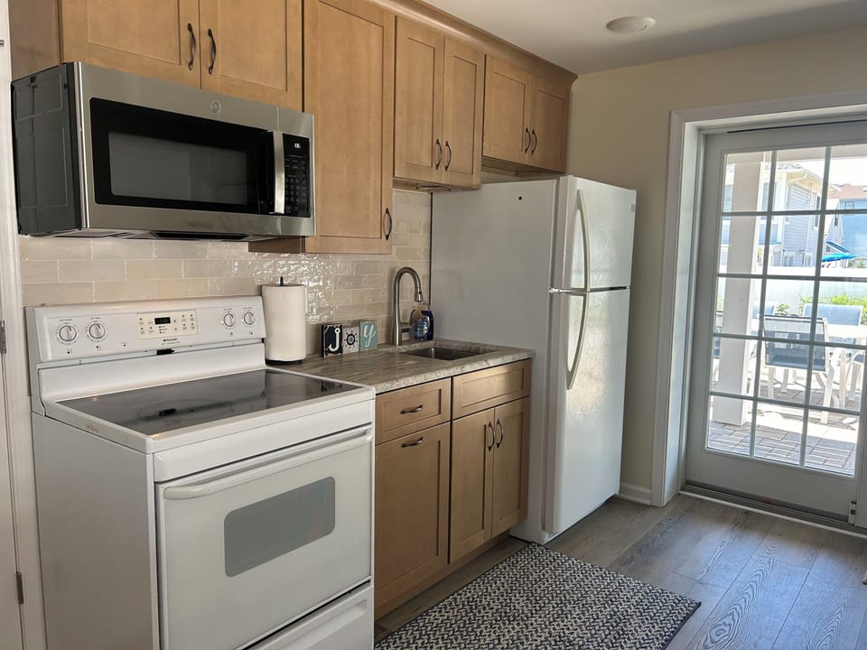 Ground Floor Kitchenette 