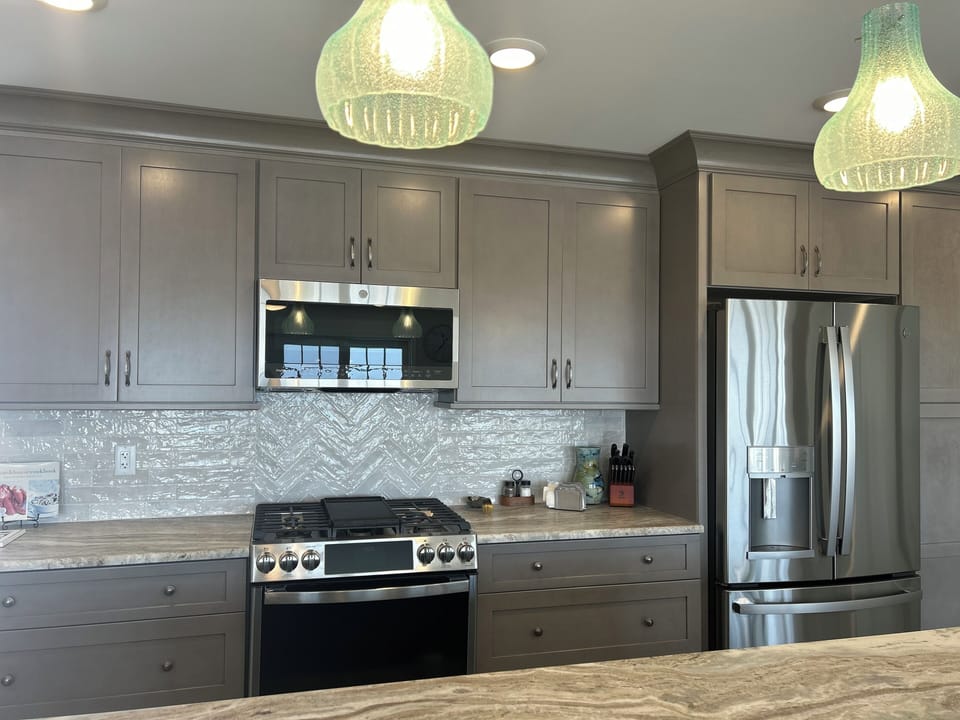 Main floor kitchen area 