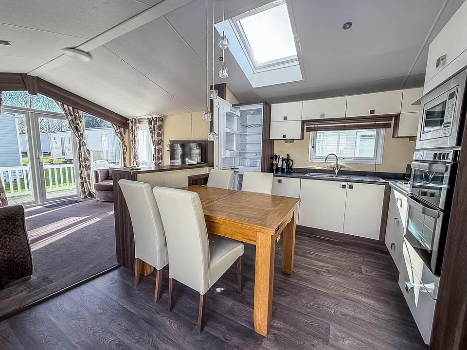 Broadlands Sands Holiday Park is the perfect destination for UK family holidays, offering a cosy kitchen area in a caravan and easy access to Suffolk beaches.
