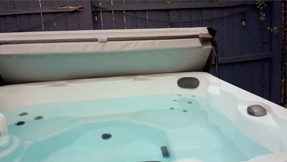 Hottub