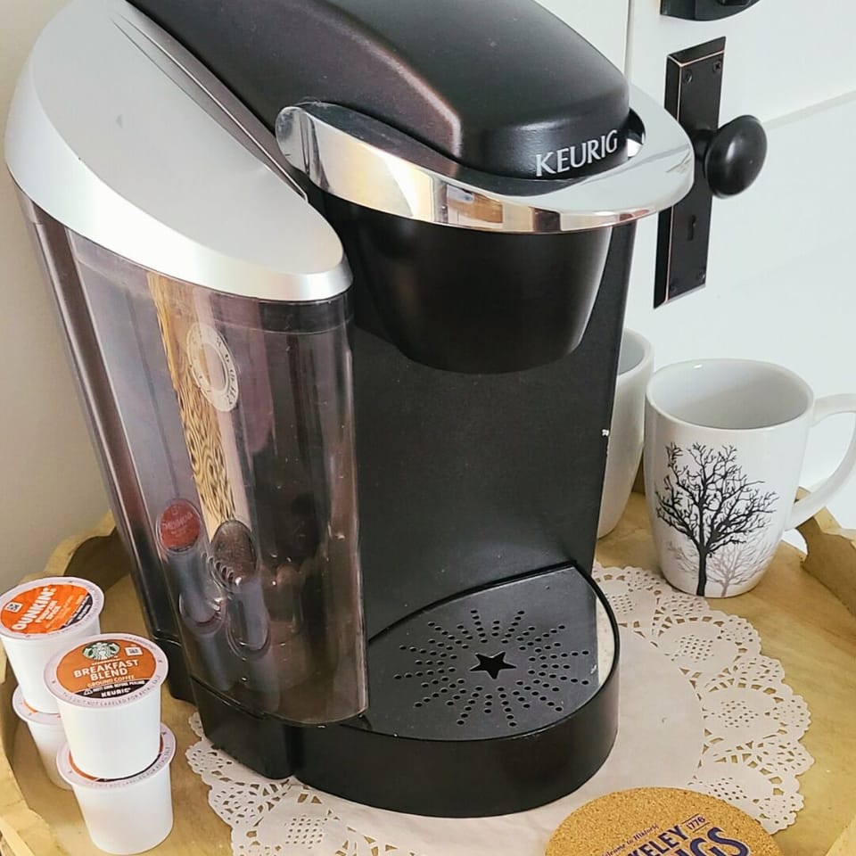 Keurig and minifridge