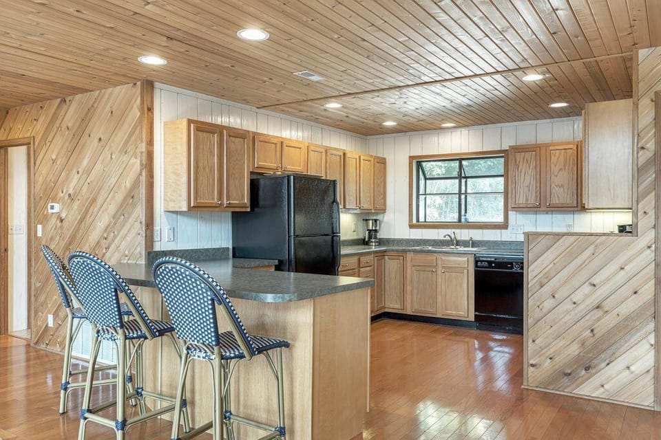 Kitchen and dining area