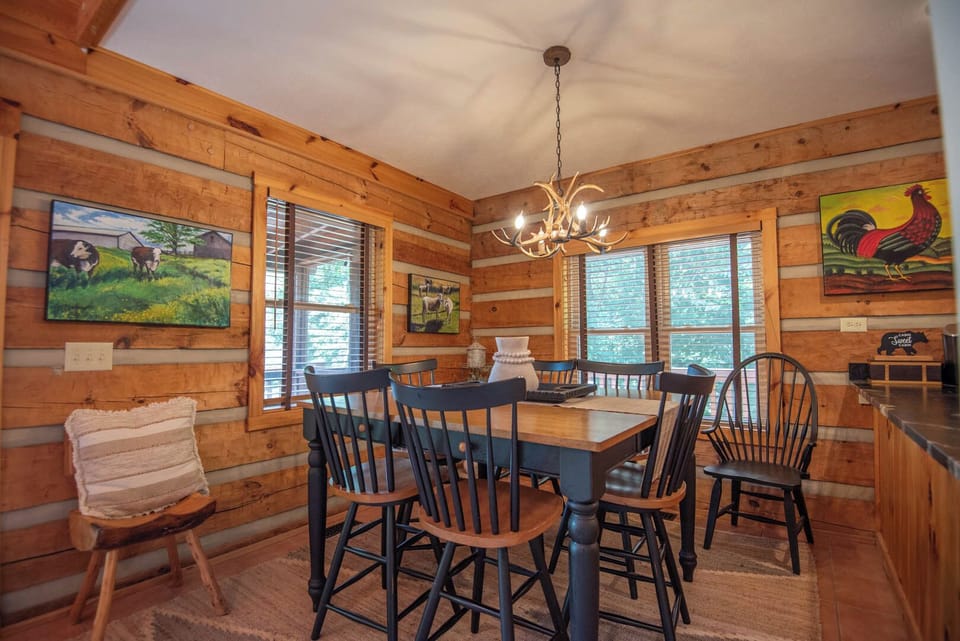 Plenty of seating at the dining table..