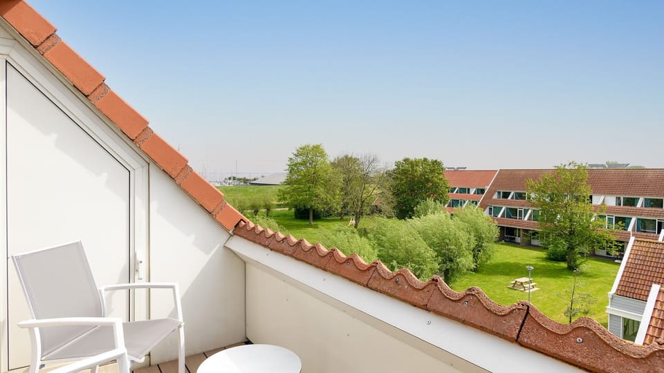 balcony-terrace