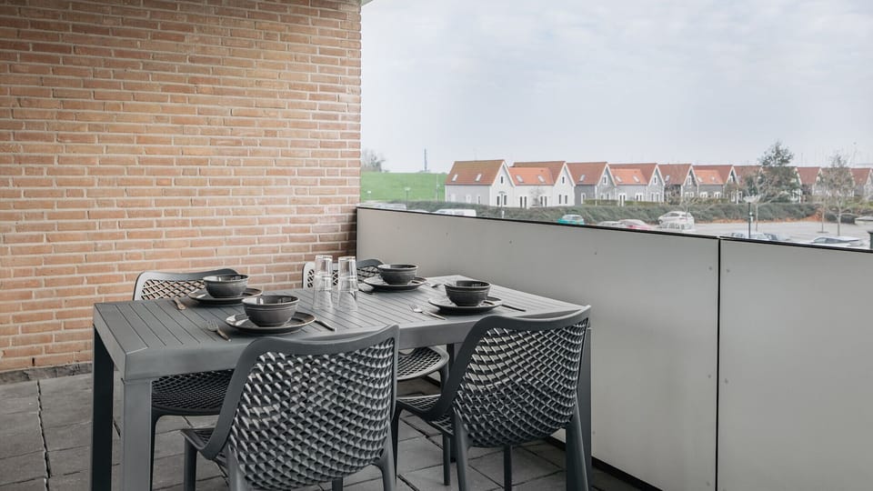 balcony-terrace
