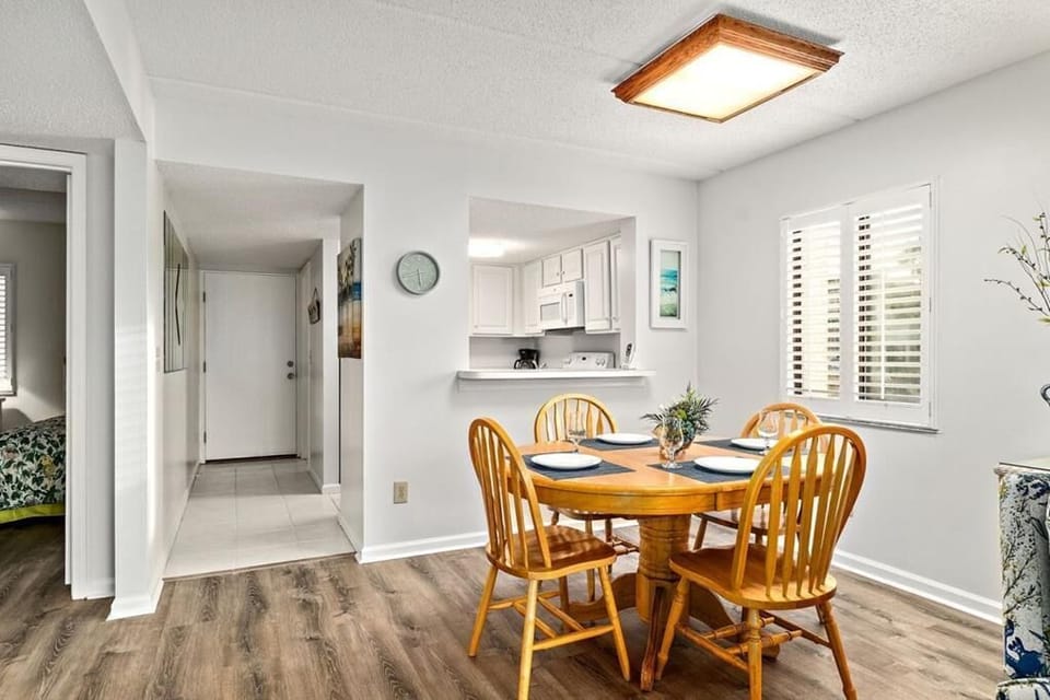 1101 Dining Room