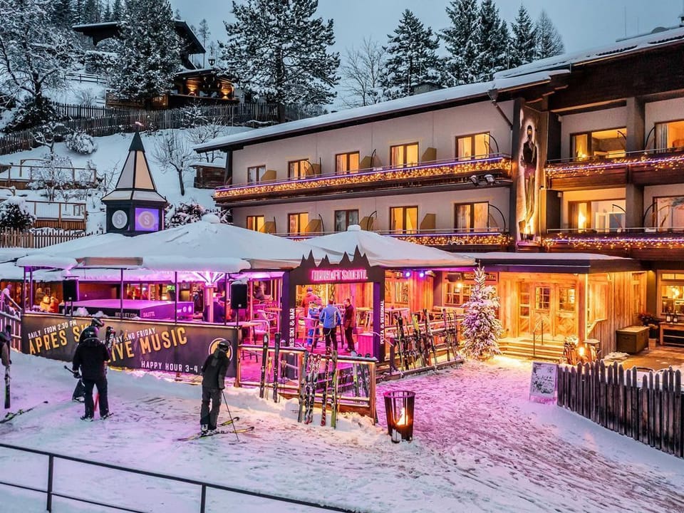 Quadruple room with bath, WC 2-5N - B&B Berglift Bed and Breakfast in Bad Hofgastein