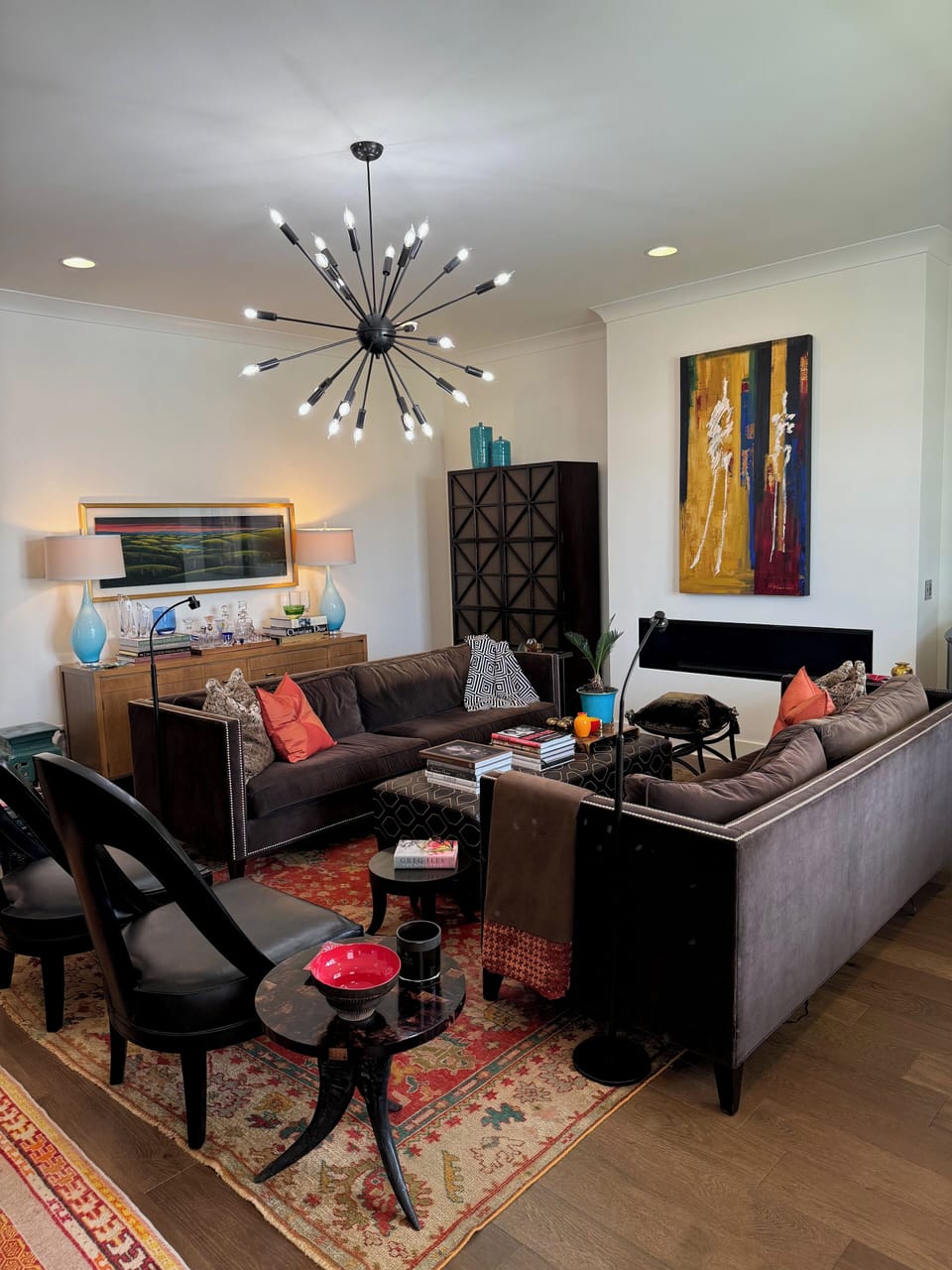 Living Room with sofas that can accomodate 2 twin sleeping spaces