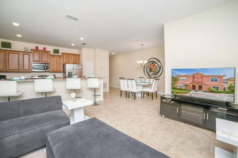 Rooms: Living room