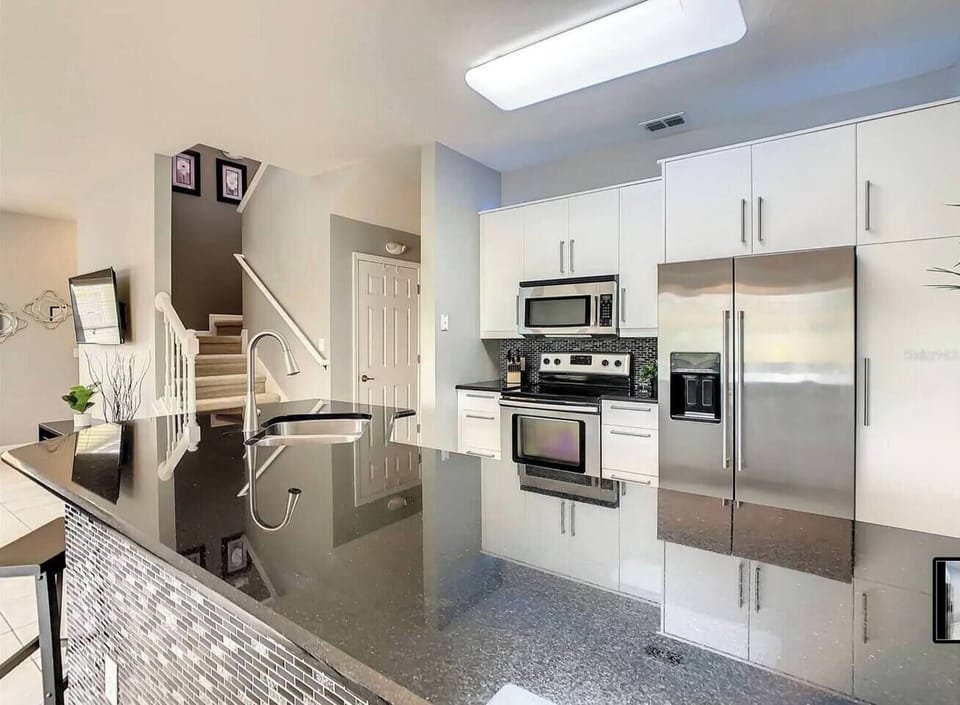 Rooms: Kitchen