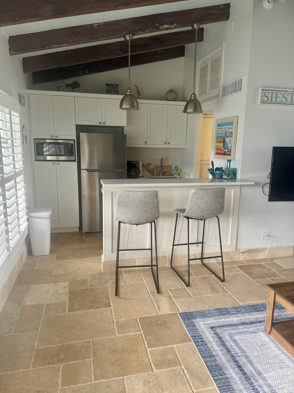 Modern stocked kitchen with new appliances 