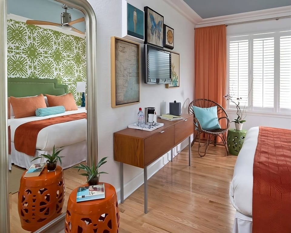Settle in with in-room TV, workspace, and thoughtful details.