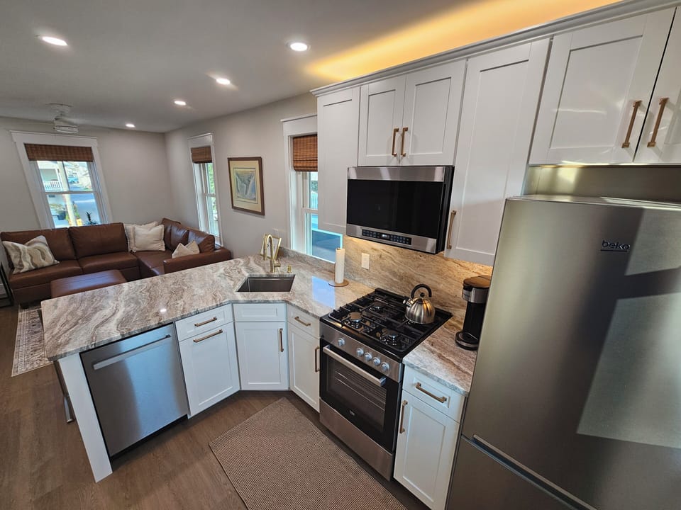 Full Kitchen